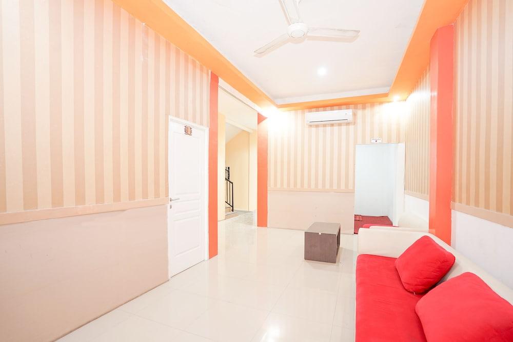Hotel O Juanda Near Terminal International Juanda Brebek Εξωτερικό φωτογραφία