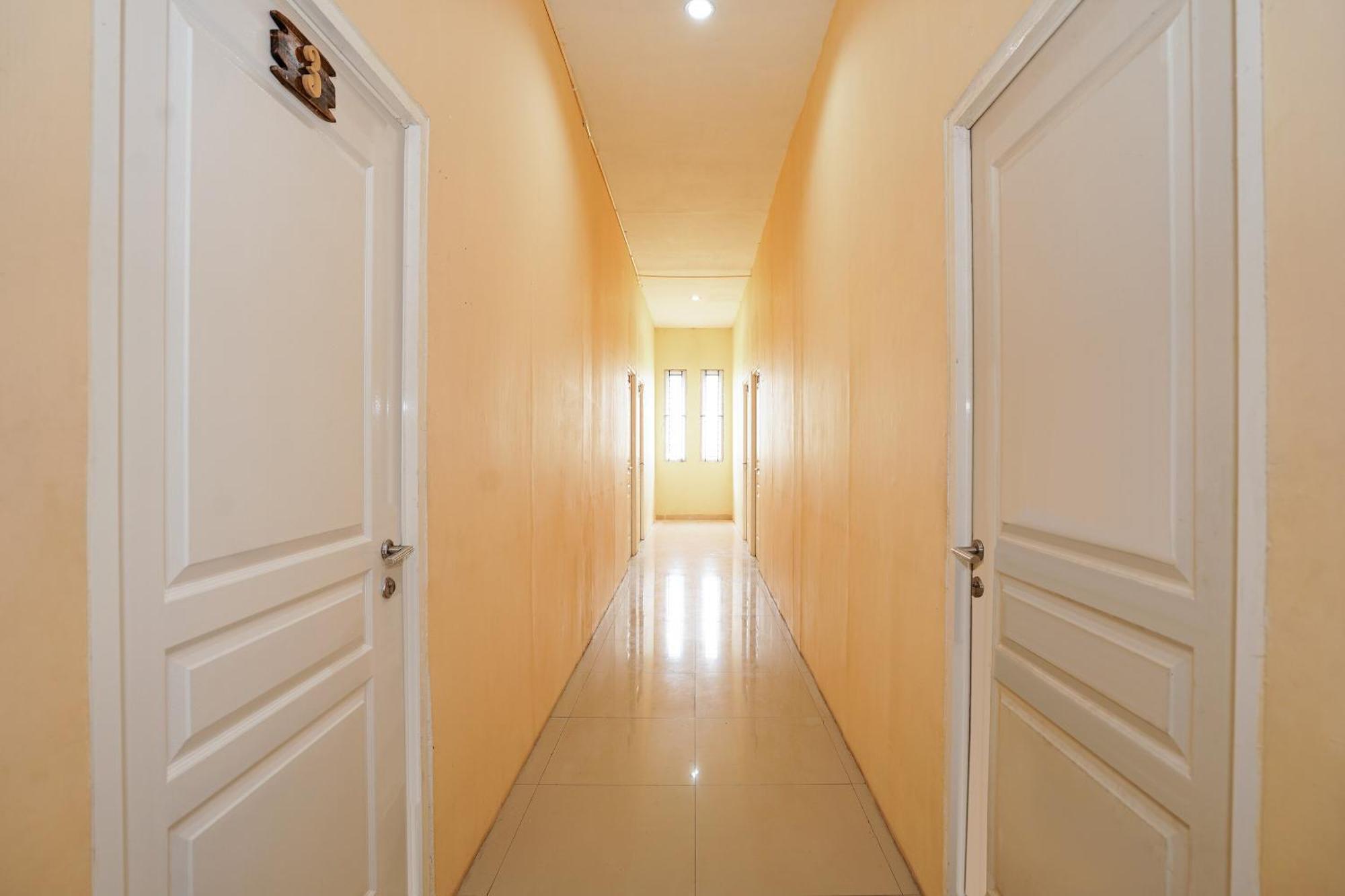 Hotel O Juanda Near Terminal International Juanda Brebek Εξωτερικό φωτογραφία